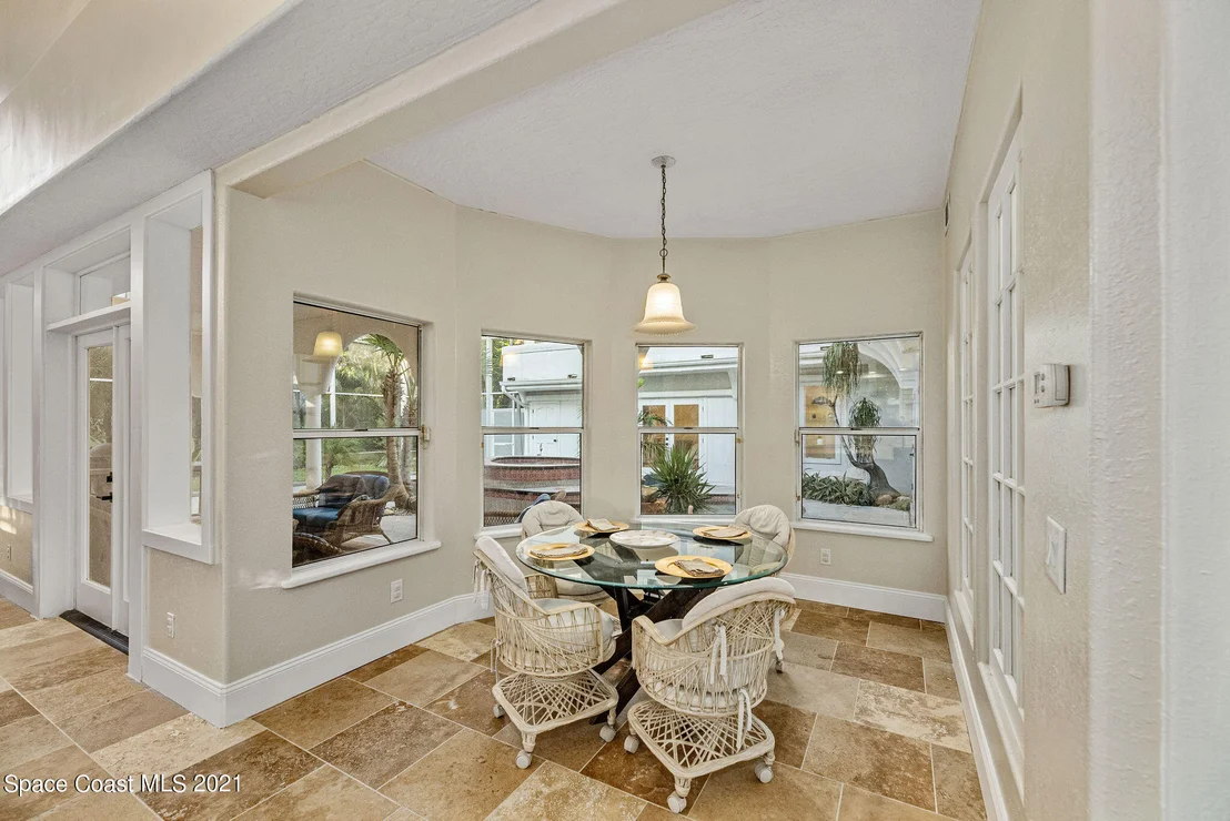 Photo of 472 Peregrine Drive