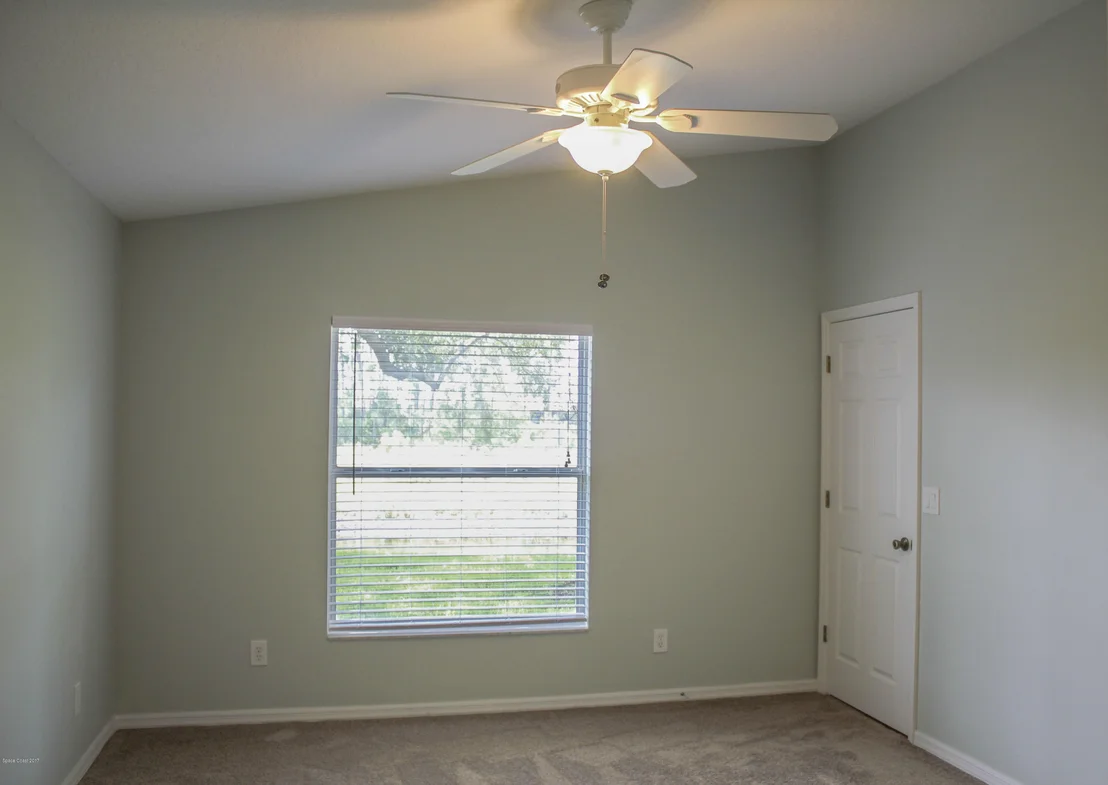 Photo of 881 Villa Drive