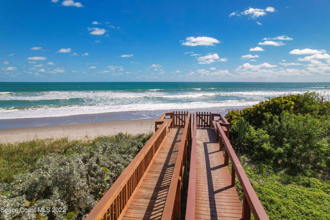 Photo of 348 Las Olas Drive