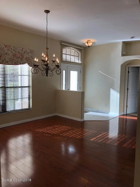 Photo of 5887 Arlington Circle