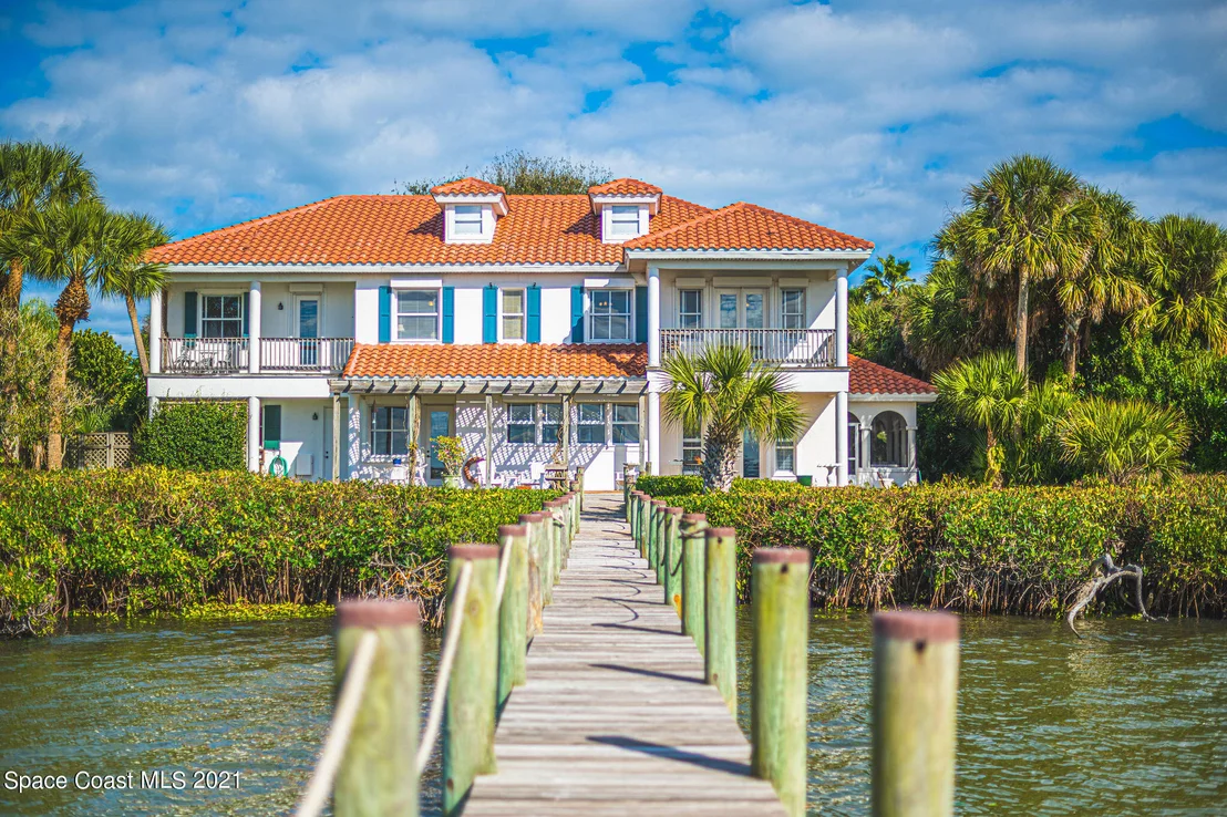 Photo of 176 Bayshore Drive