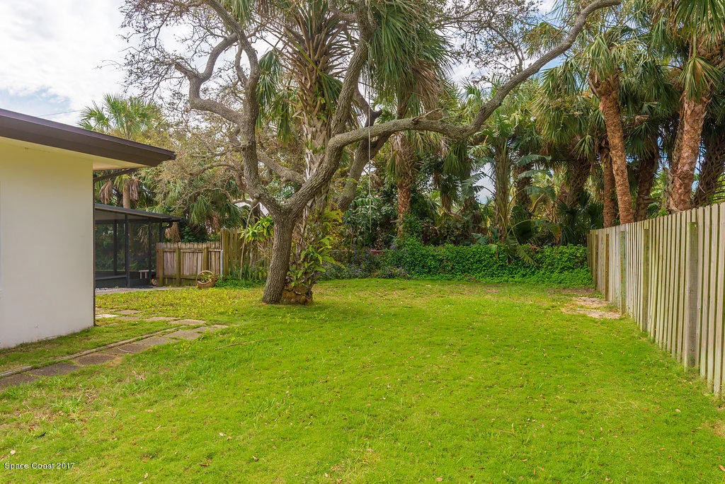 Photo of 201 Cocoa Avenue