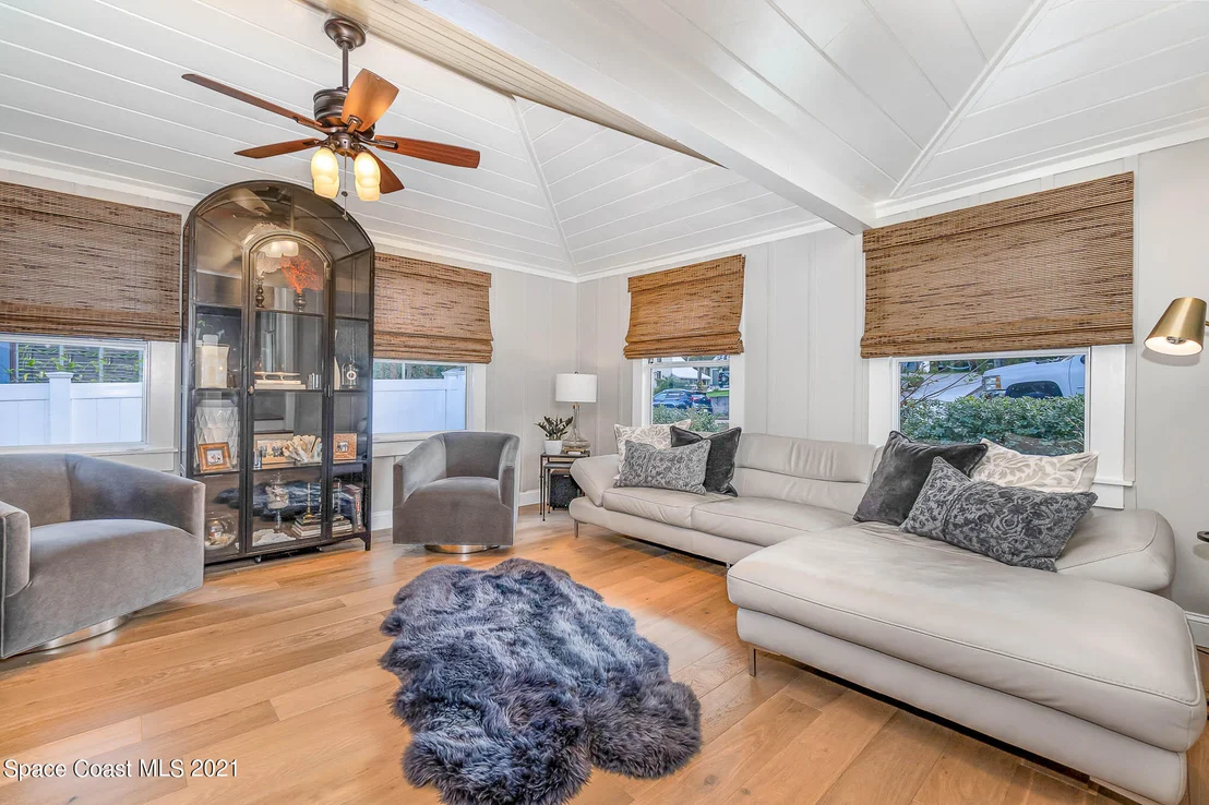 Photo of 40 Barton Avenue