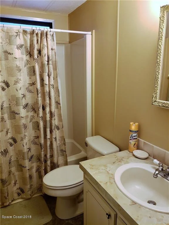 Photo of 7490 Blackhawk Road