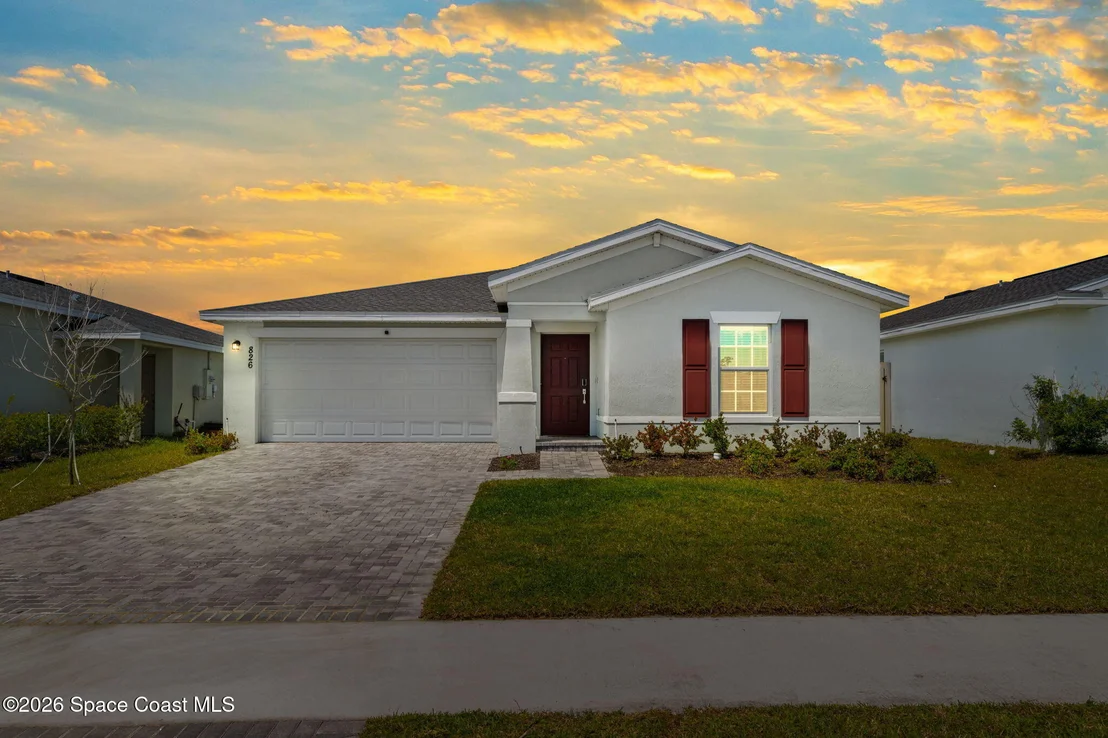 Photo of 826 Dockside Drive SW