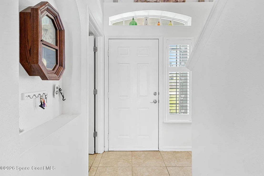 Photo of 1161 White Oak Circle