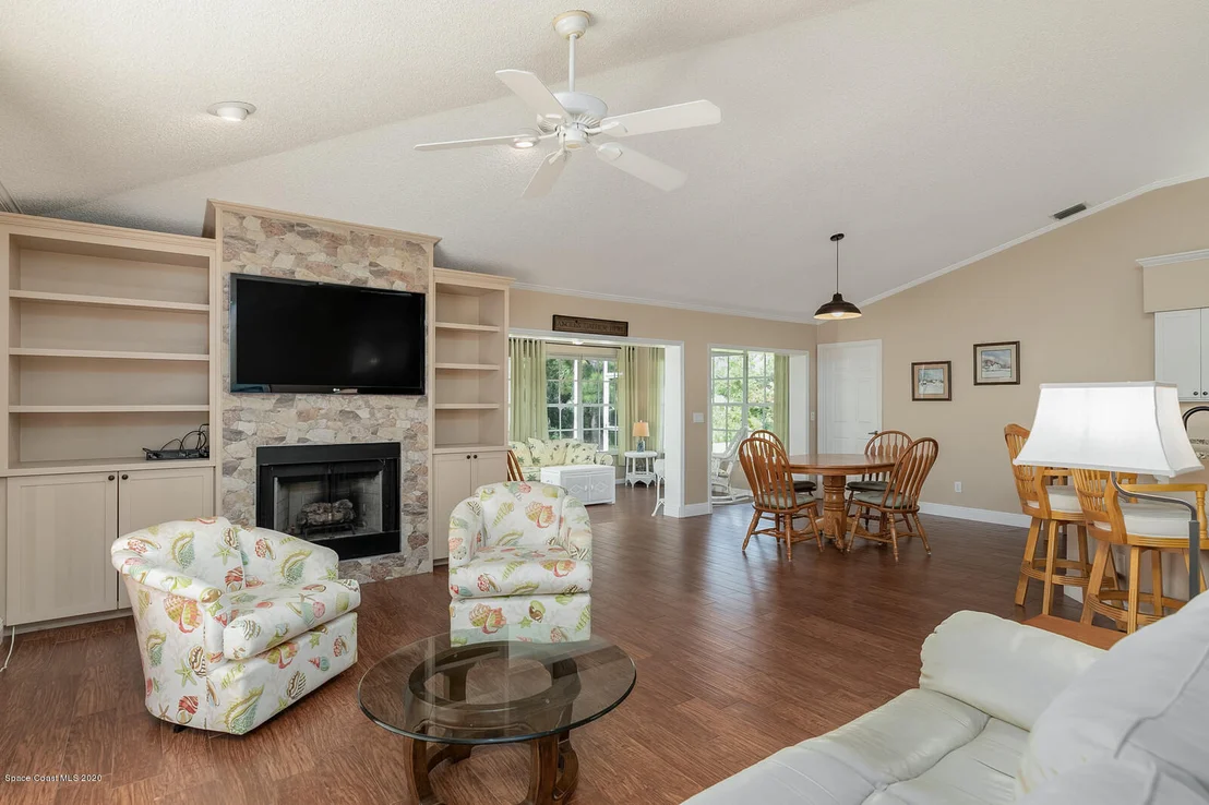 Photo of 1879 Sun Gazer Drive