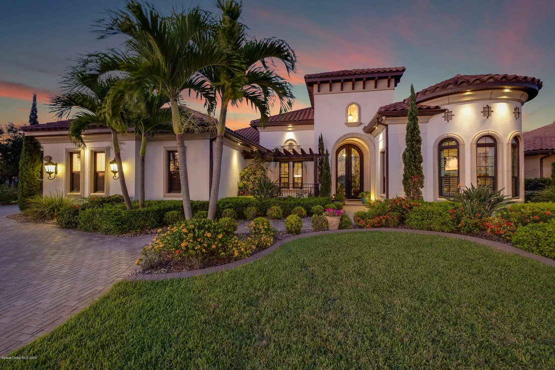 Photo of 6275 Arroyo Drive