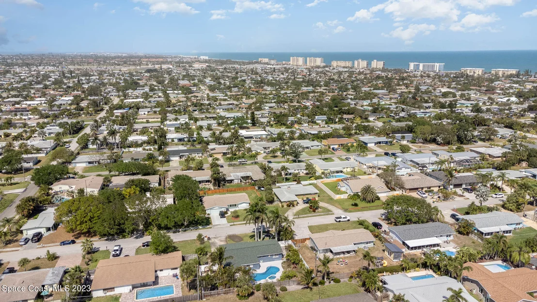 Photo of 375 Cinnamon Drive