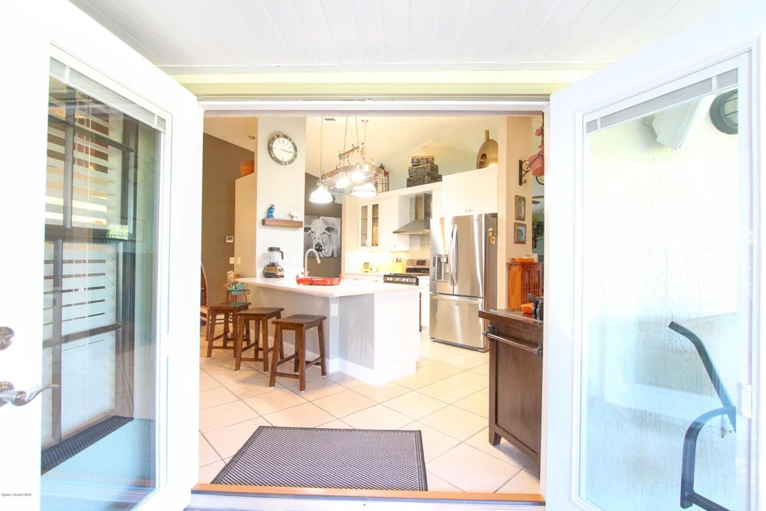 Photo of 1237 Lakeview Drive