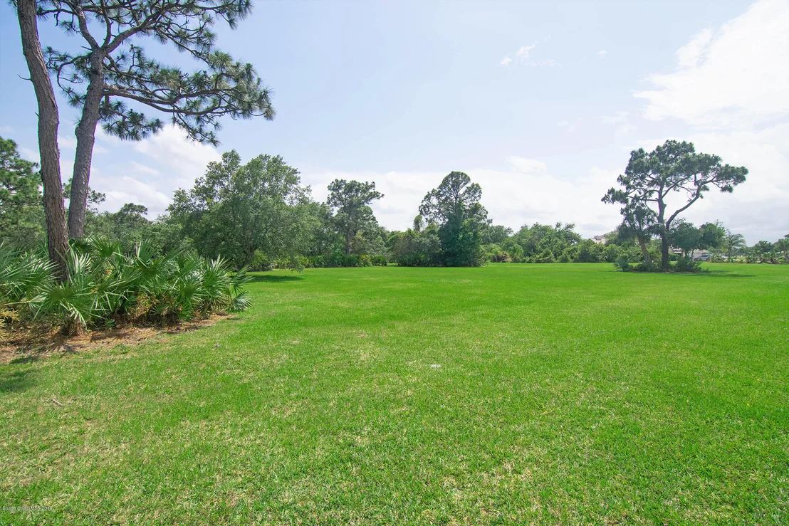 Photo of 759 Glengarry Drive