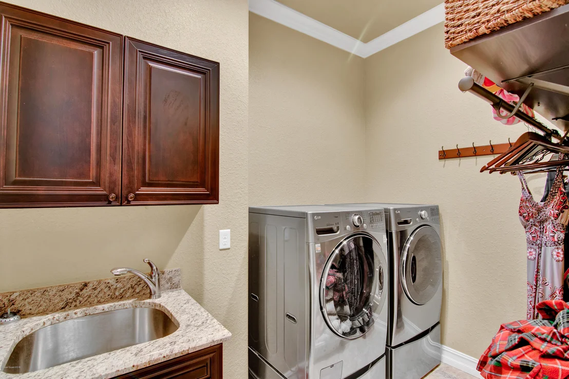 Photo of 6472 Flora Vista Place