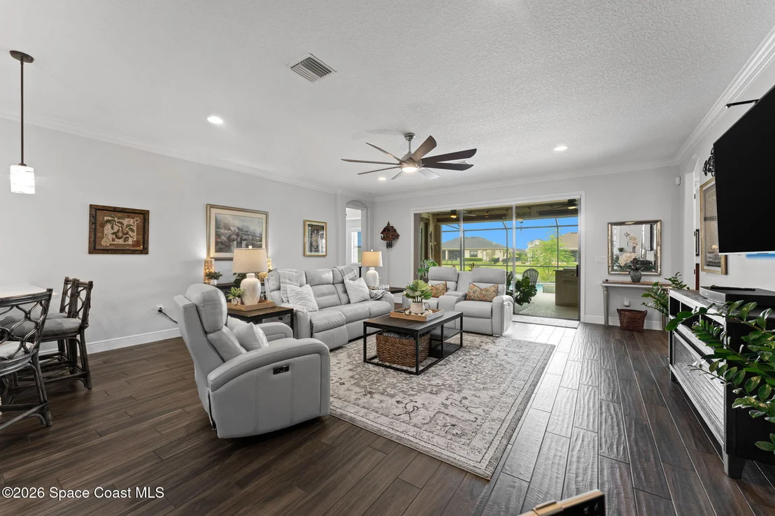 Photo of 8146 Stonecrest Drive