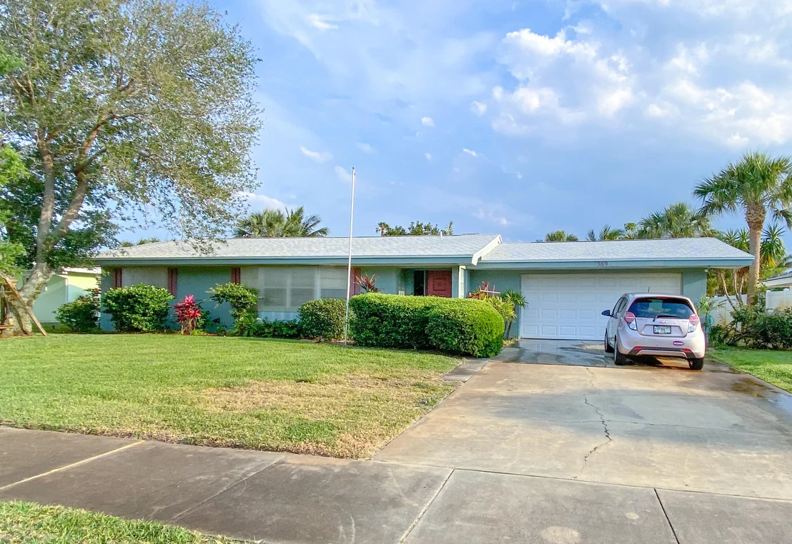 Photo of 369 Franklyn Avenue