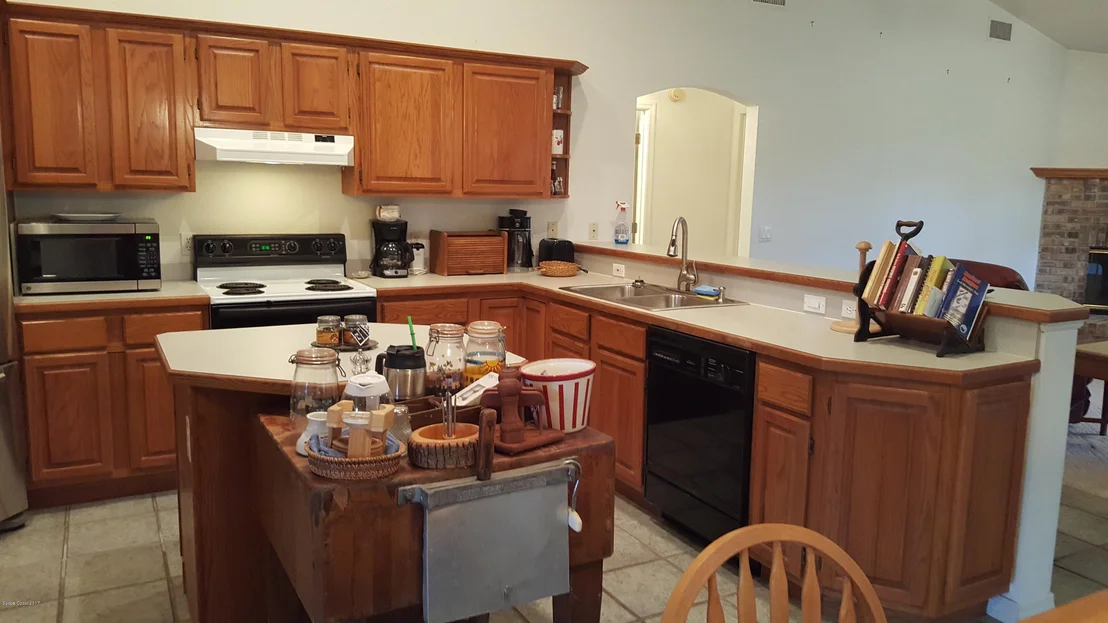 Photo of 3950 Burkholm Road