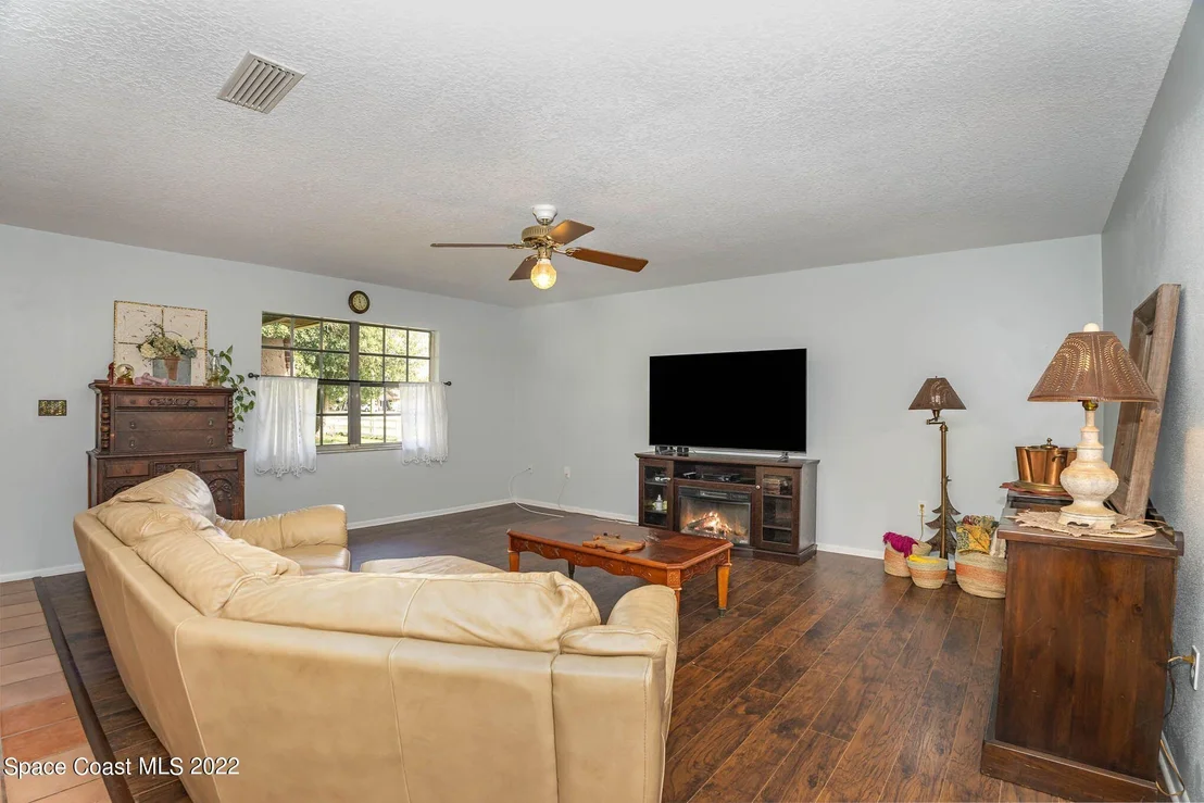 Photo of 2365 Lake Drive