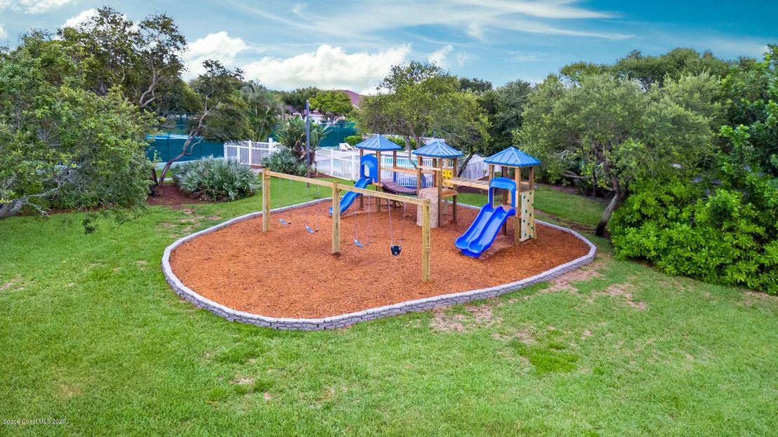 Photo of 393 Peregrine Drive