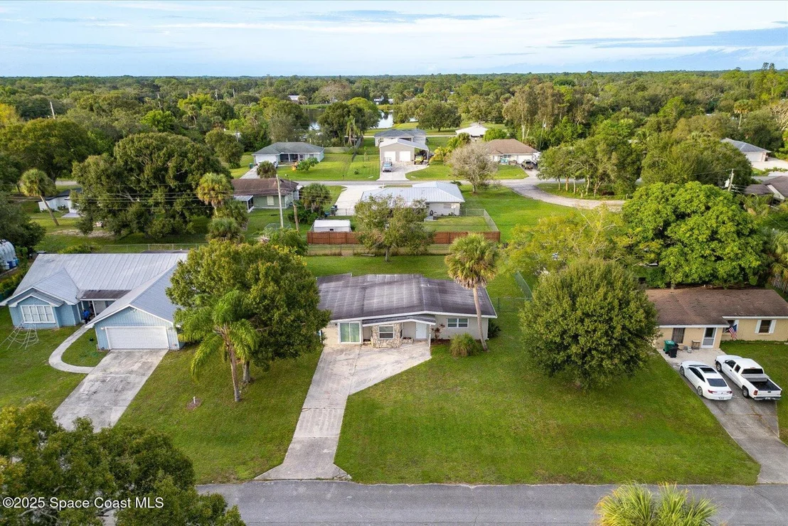Photo of 7506 Roberts Road
