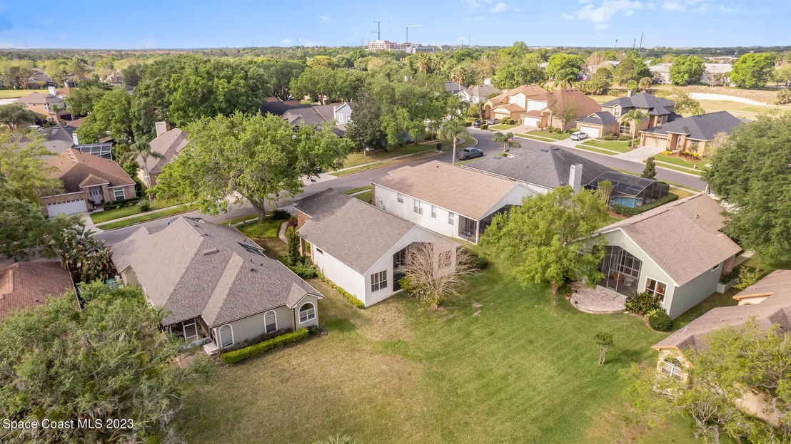 Photo of 484 Arrowmount Place