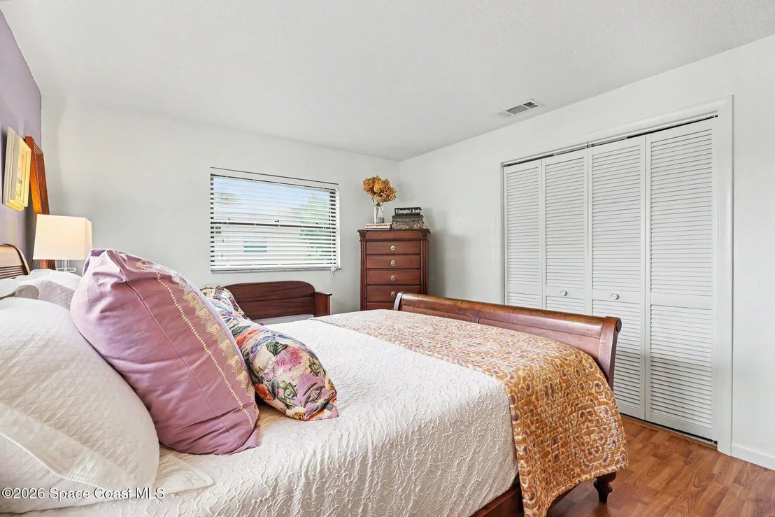 Photo of 444 Thrush Drive