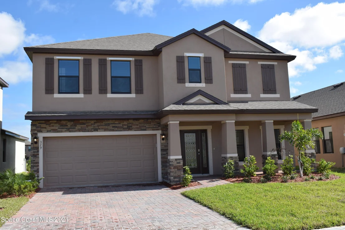 Photo of 319 Wiregrass Avenue