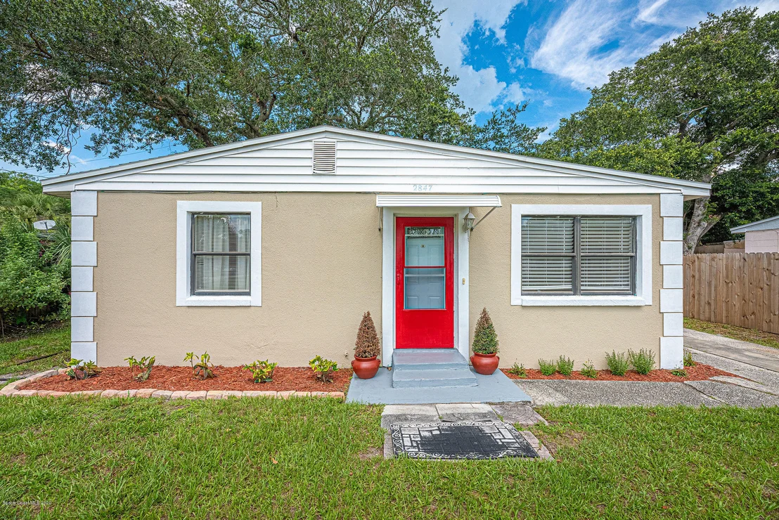 Photo of 2847 Colbert Circle