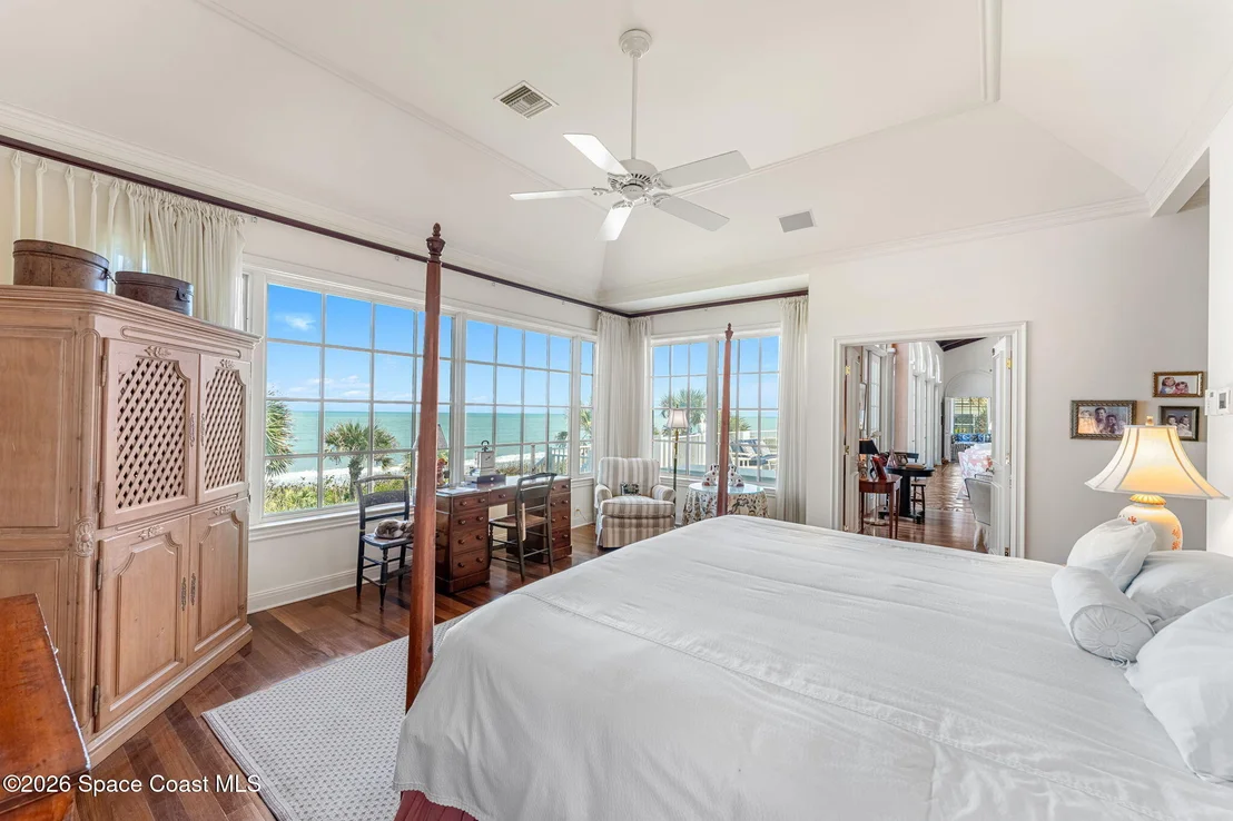 Photo of 680 Ocean Road