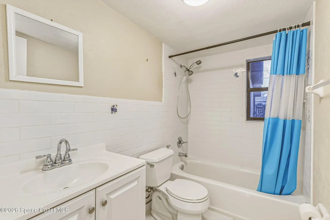 Photo of 545 Westminster Avenue