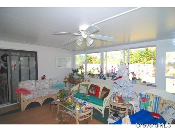 Photo of 2461 NE Fallon