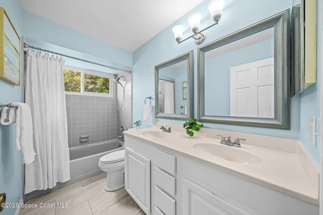 Photo of 4875 Winchester Drive