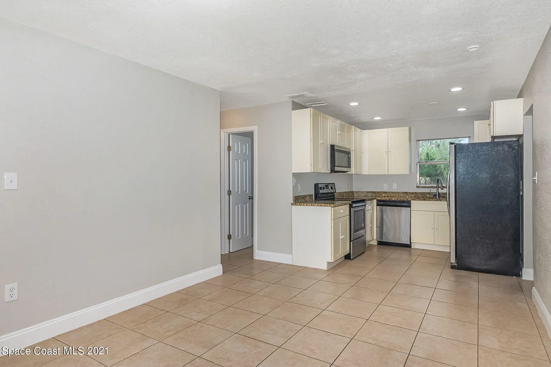 Photo of 2214 Warwick Road