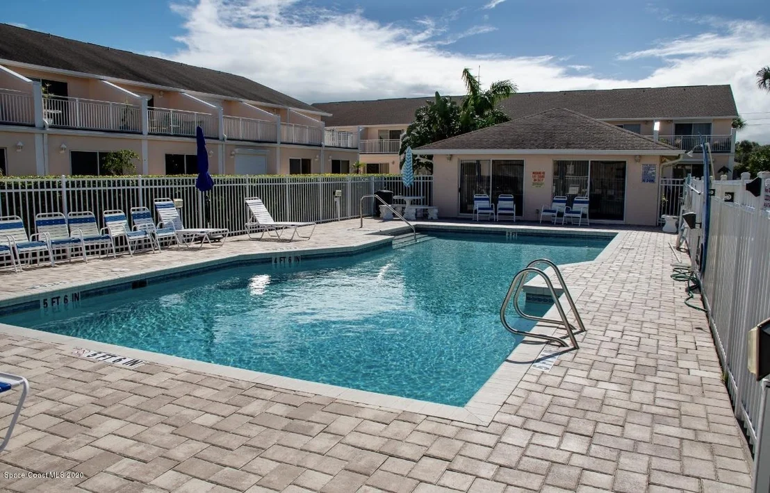 Photo of Unit 708 at 175 Escambia Lane