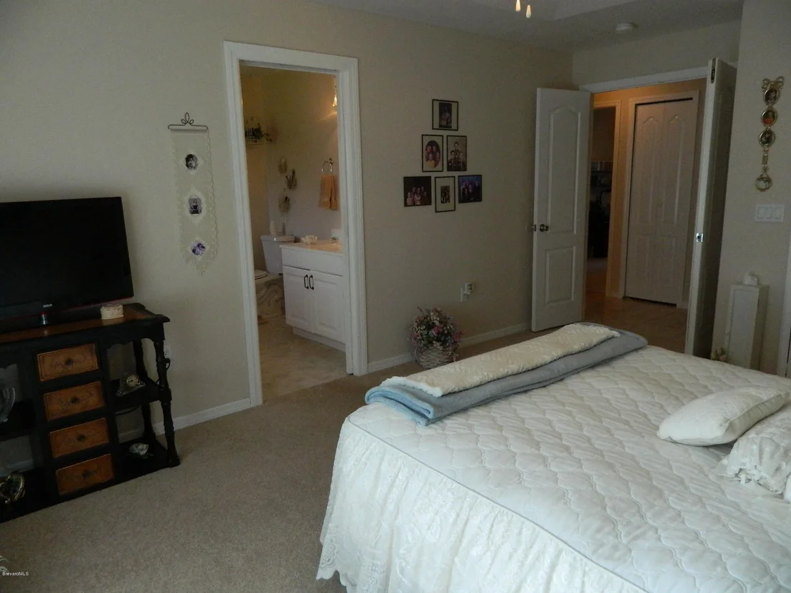 Photo of 6348 Leonard Avenue