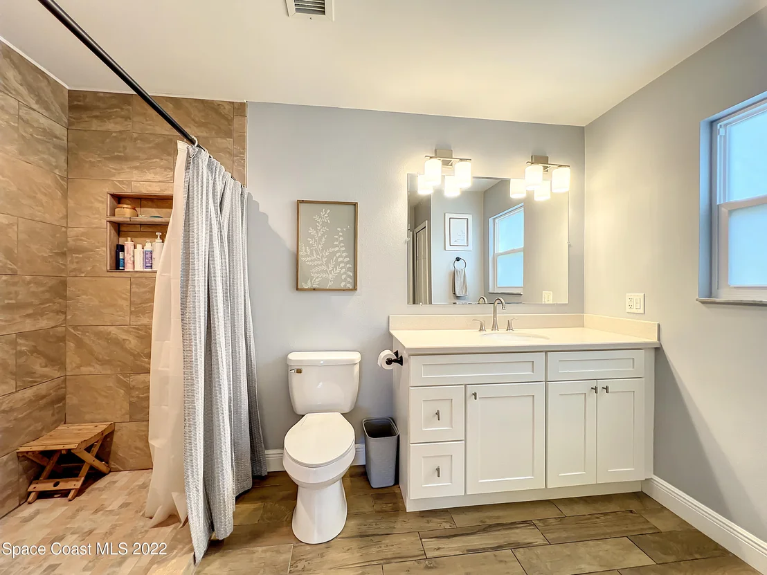 Photo of 1240 Ambra Drive