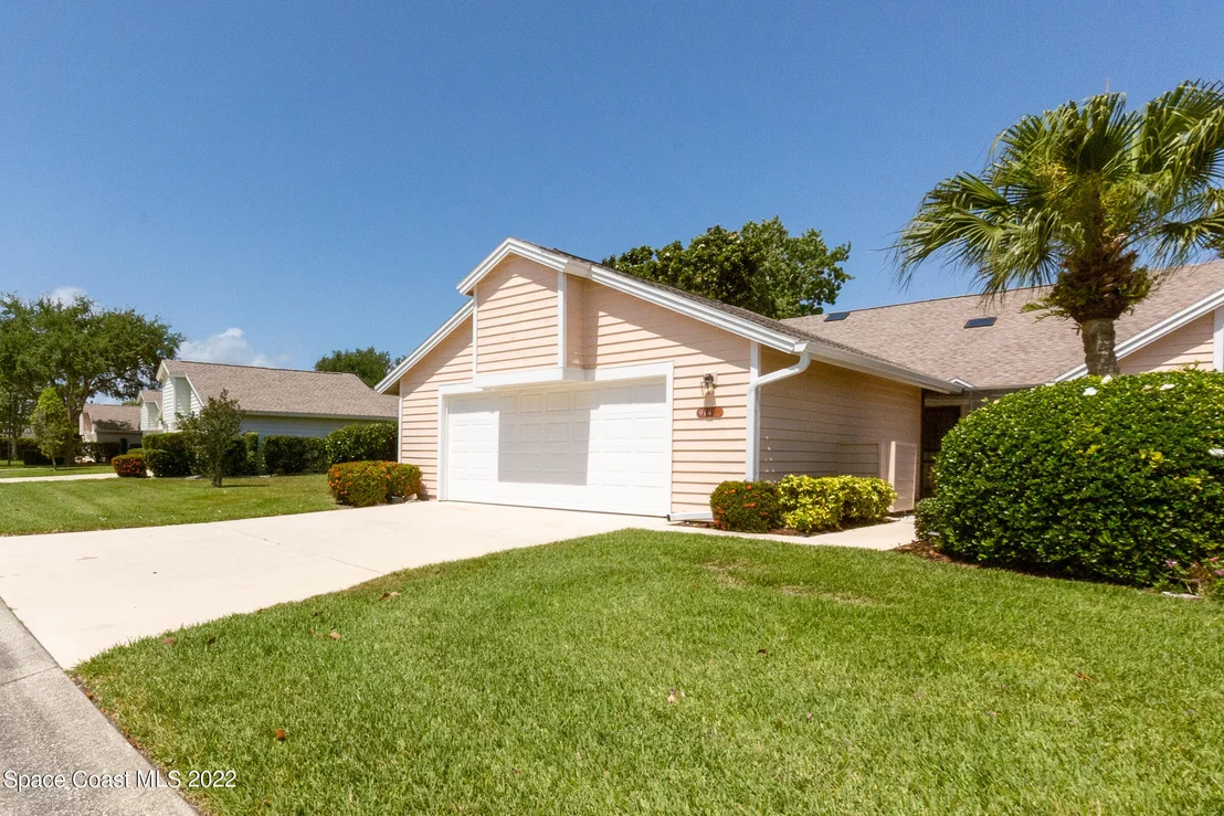 Photo of 914 Ridge Lake Drive