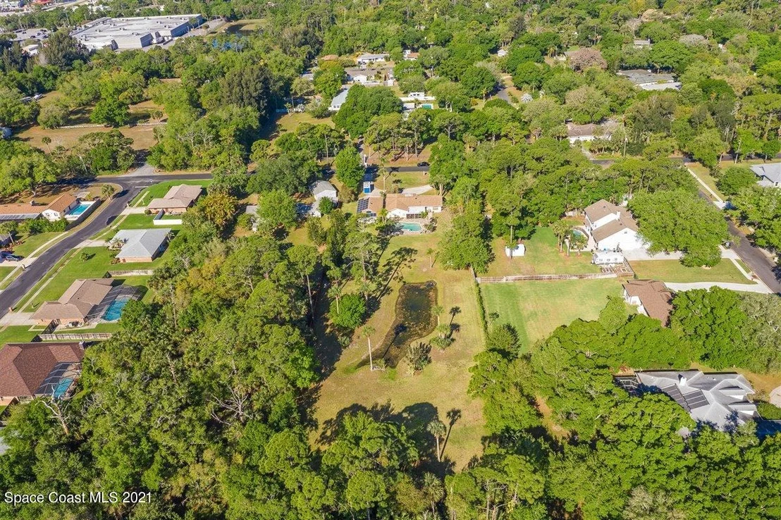 Photo of 270 Campbell Drive