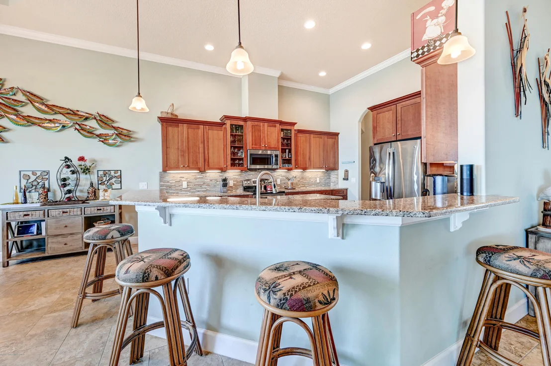 Photo of 3799 Riverside Drive