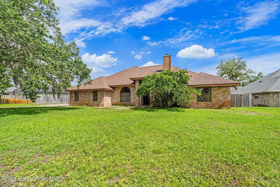 Photo of 2180 Figtree Drive
