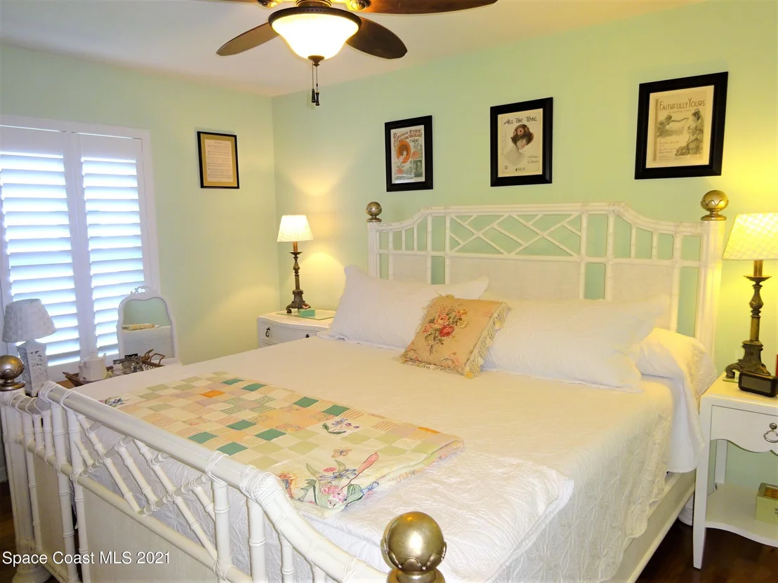 Photo of 941 Pelican Lane