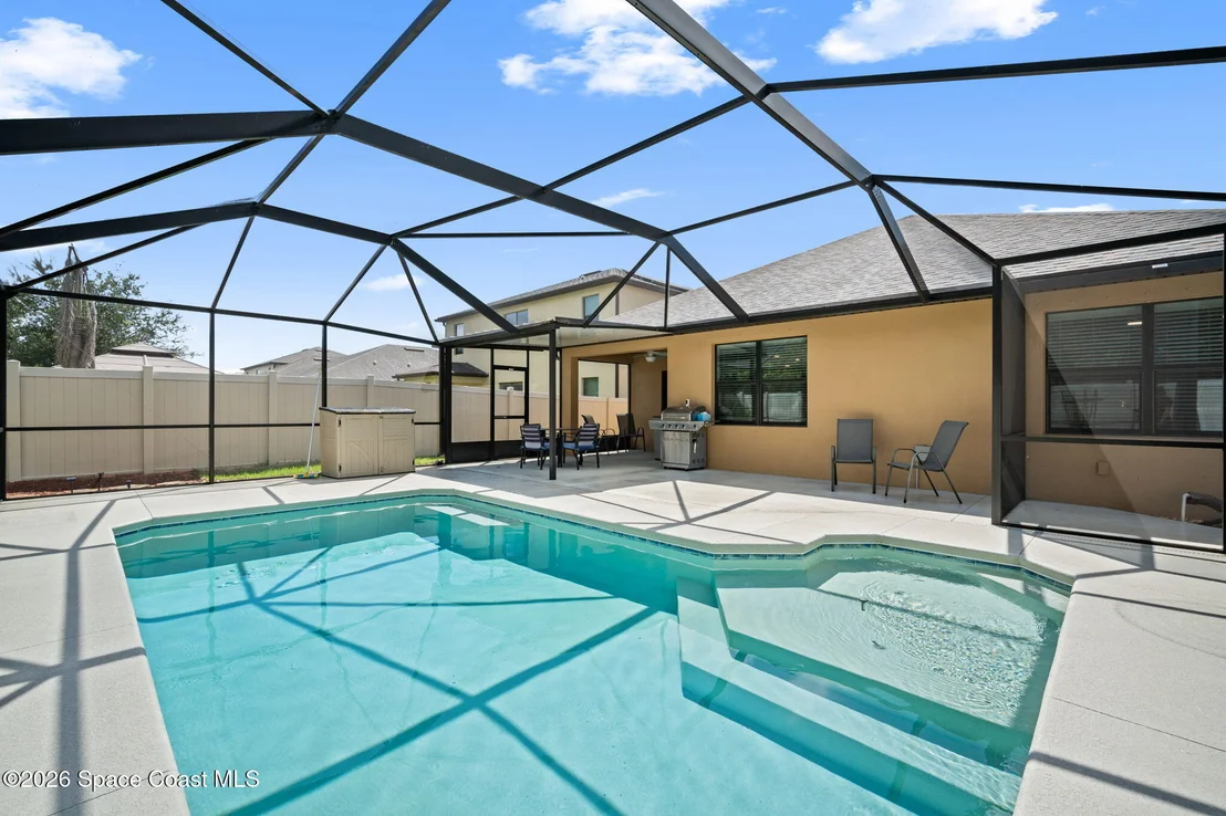 Photo of 648 Coyote Drive