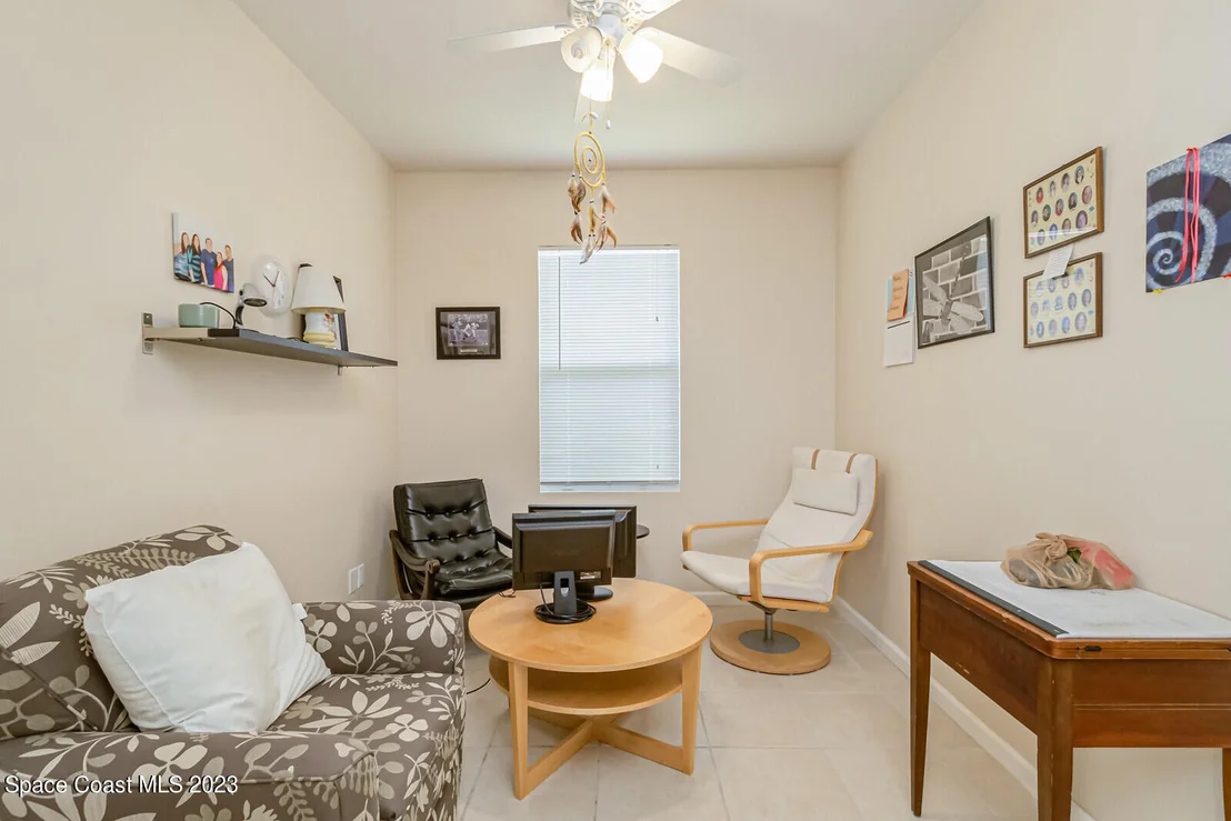 Photo of 881 Benton Drive