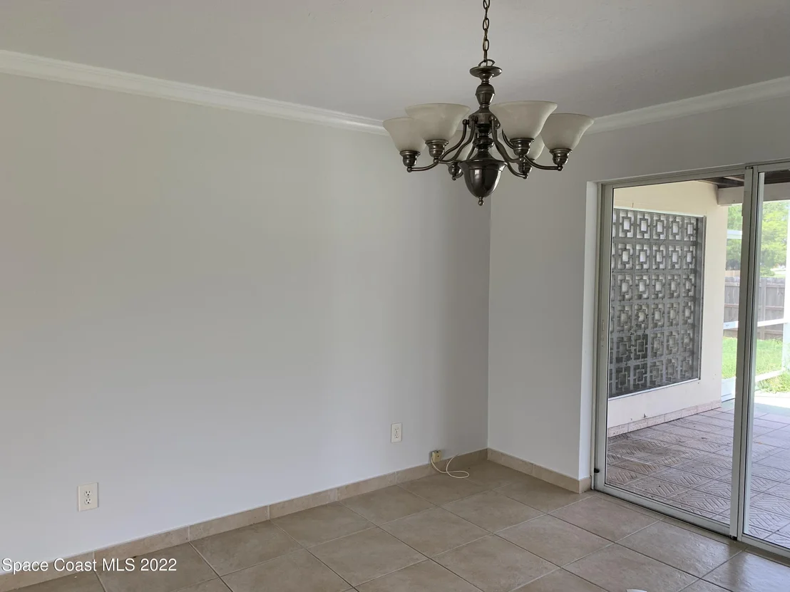 Photo of 799 Pebble Beach Avenue NE