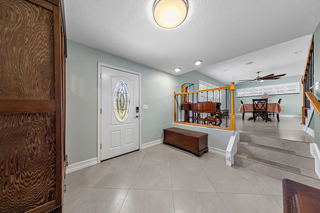 Photo of 1054 Pinetree Drive