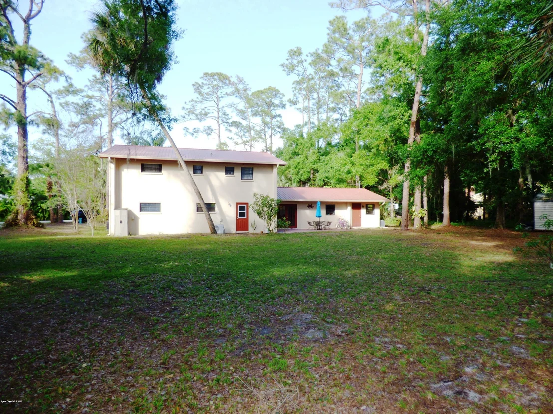 Photo of 6737 Sheridan Road