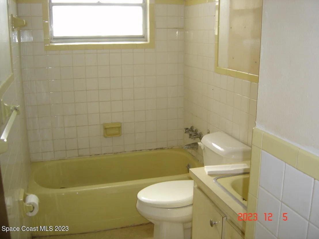 Photo of 2481 Victor Road