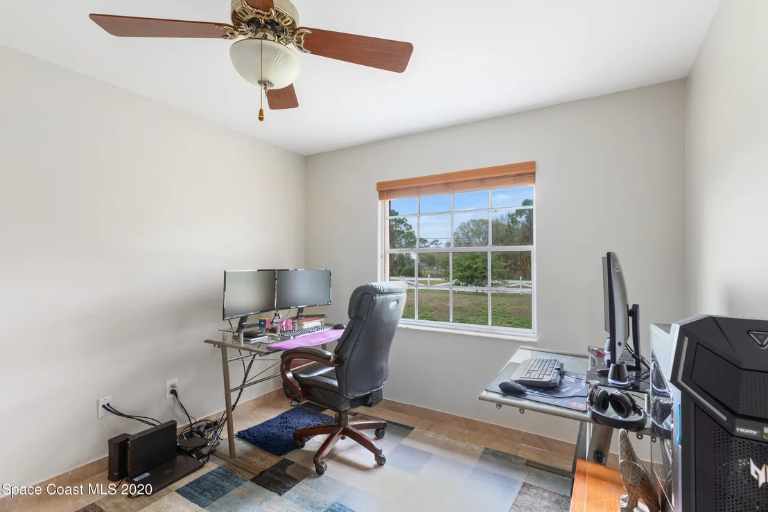 Photo of 1531 Hall Road