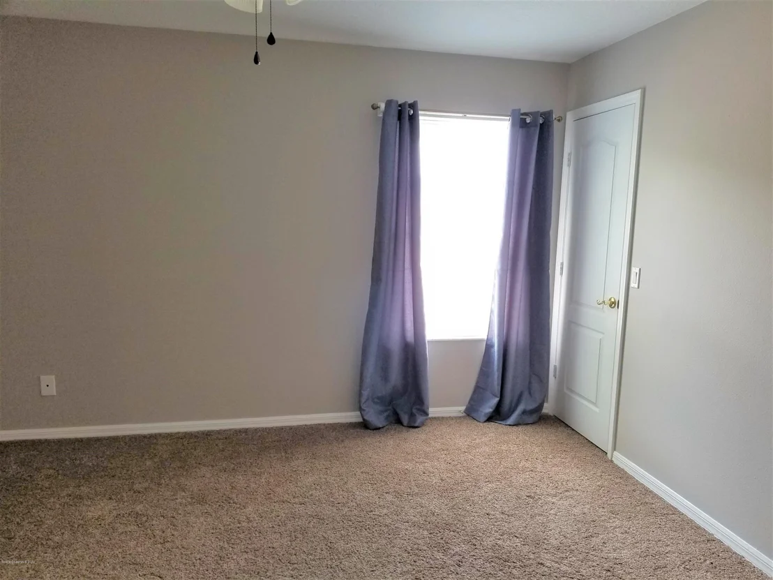 Photo of 667 Autumn Glen Drive
