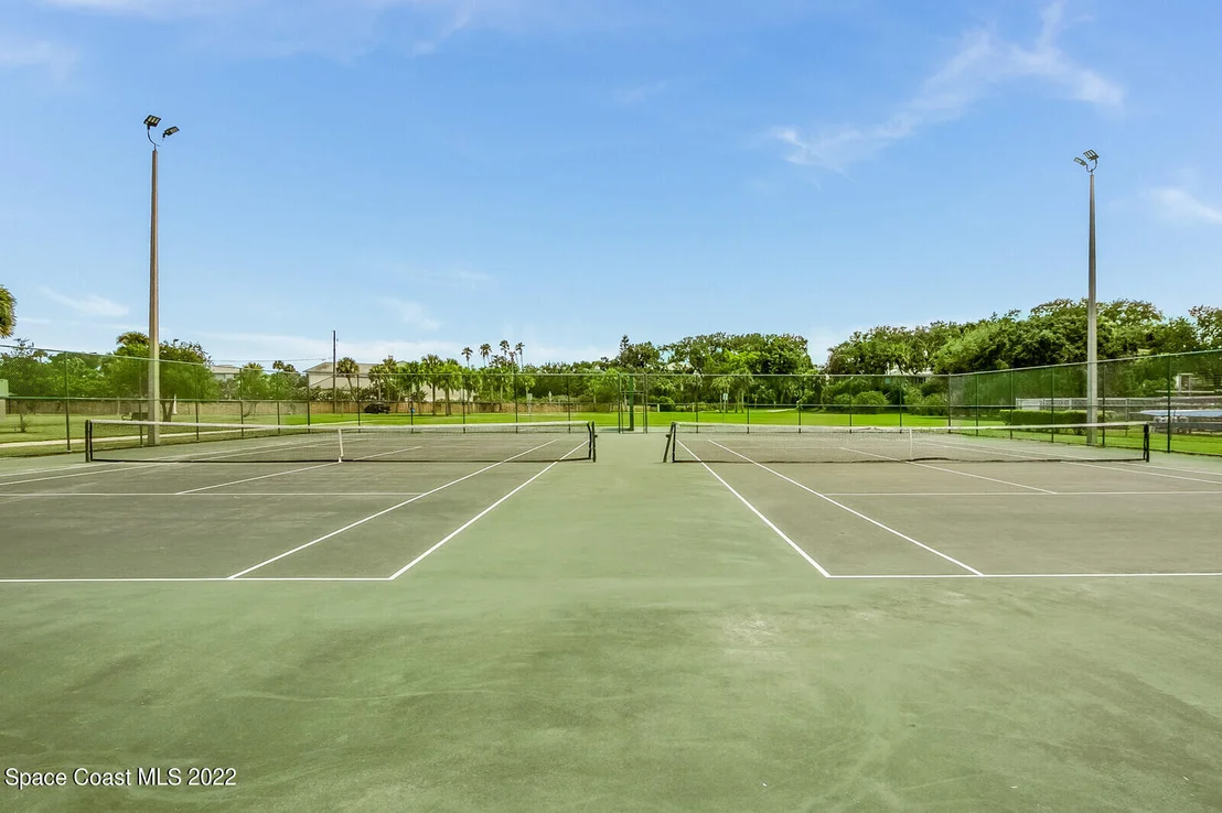 Photo of 505 Coral Drive