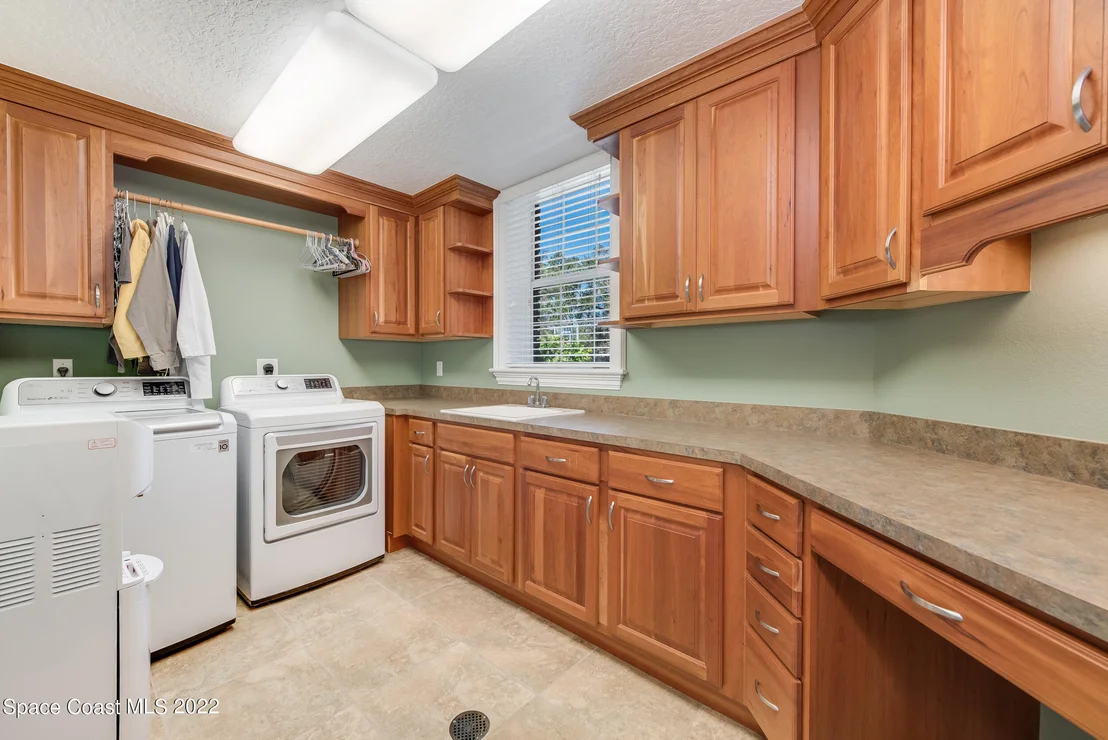 Photo of 3685 Oak Lane