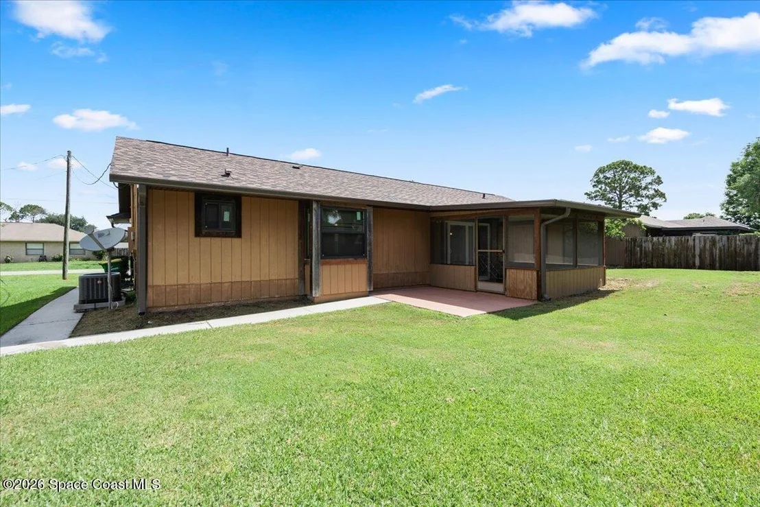 Photo of 5665 Hemsing Street